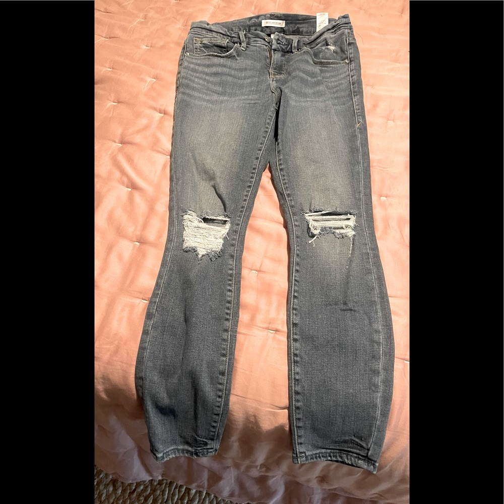 Good American good legs crop size 2/26 distressed denim